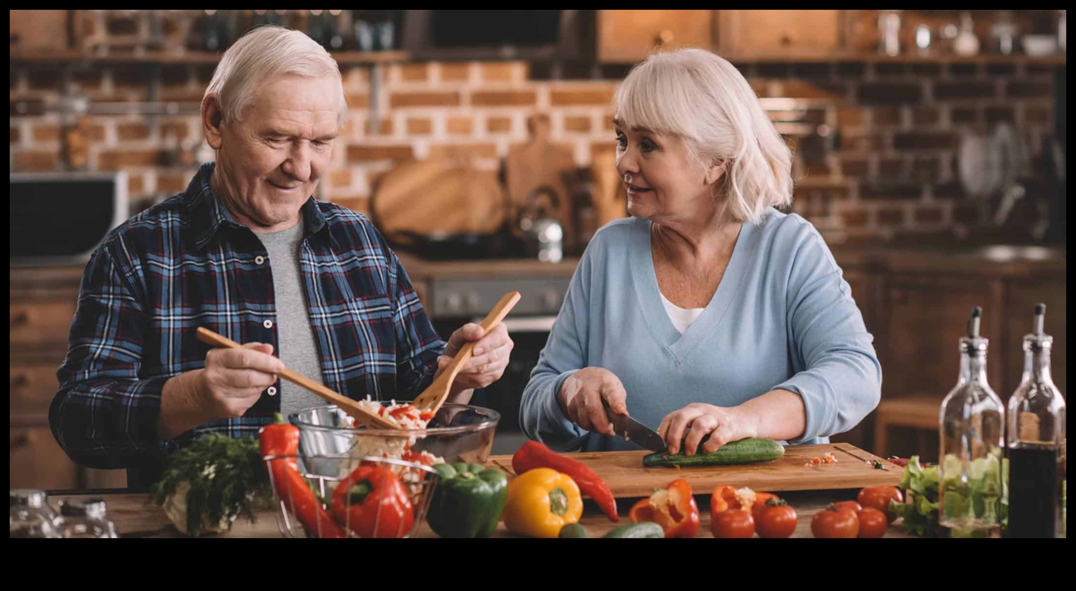 Her Lokmada Sağlık: Canlı Yaşlanma İçin Geriatrik Beslenme